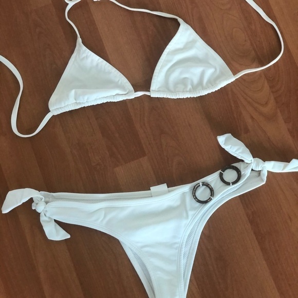 White Bikini Set - Picture 4 of 16